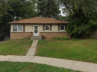 111 N Rose Ave, Addison, IL 60101