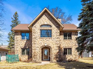 5317 Glenwood St, Duluth, MN 55804