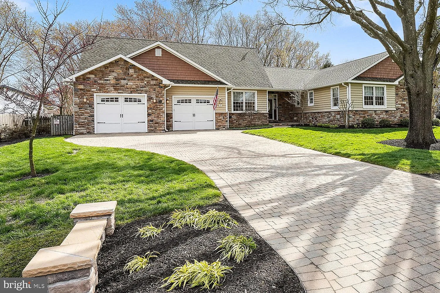 103 Calvert Rd photo 1