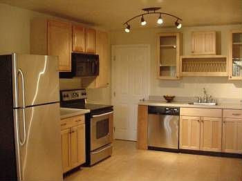 5th image of 2824 Sunnyside Blvd