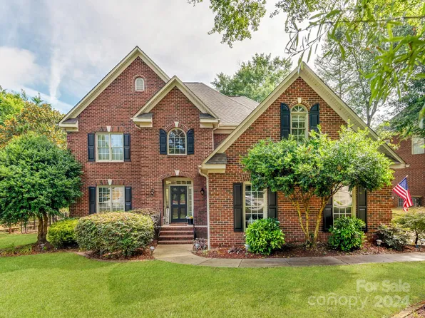2024 Stoney Creek Dr NW, Concord, NC 28027