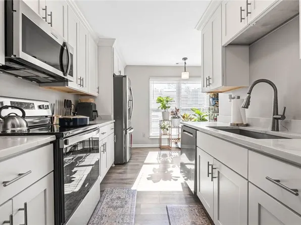 451 Benlea Cir, Virginia Beach, VA 23454