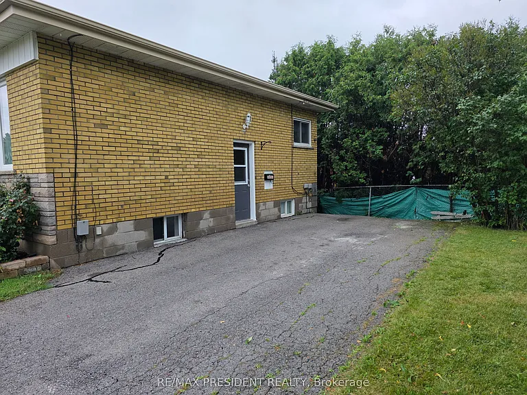 2280 Mountainside Dr #LOWER — Photo 3