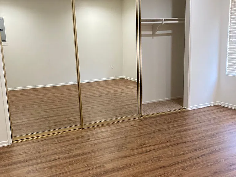 130 W Mountain St — Photo 13