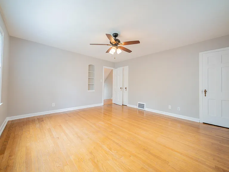 1200 Brentwood Rd — Photo 20