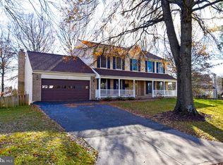 5421 Goldmoore Ct, Centreville, VA 20120