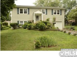 62 Roosevelt Cir E, Red Bank, NJ 07701