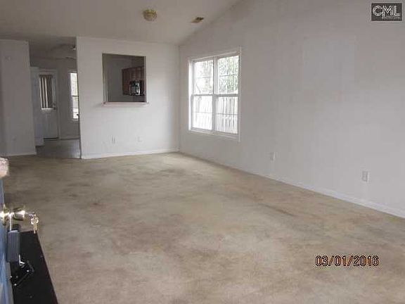 2nd image of 125 Ashewood Commons Dr