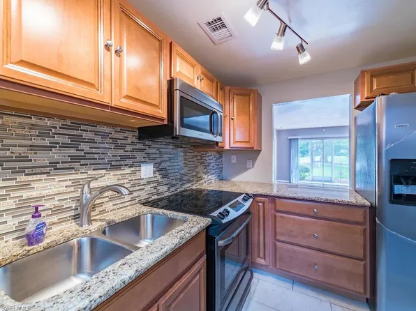 7401 Constitution Cir #A-6, Fort Myers, FL 33967
