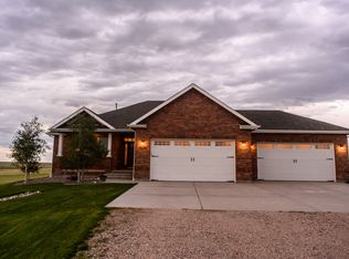 1623 N Ridge Dr, Cheyenne, WY 82009
