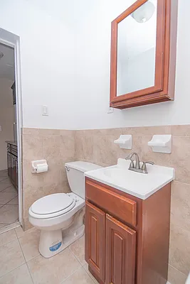 Rented by Highline Residential | media 62