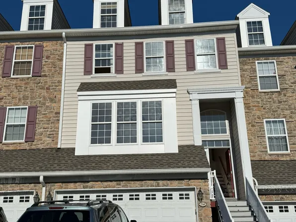 2745 Whittleby Ct, West Chester, PA 19382
