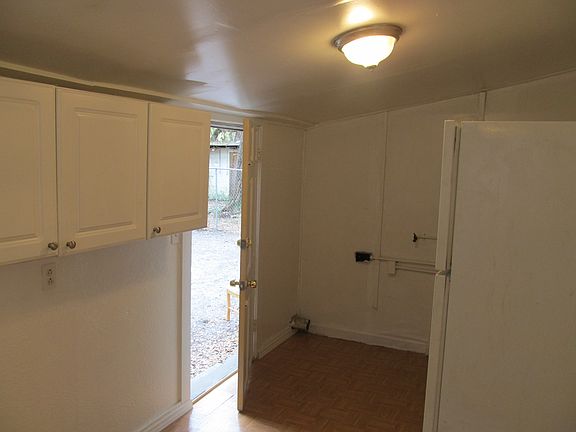 4th image of 1503 Palmway St