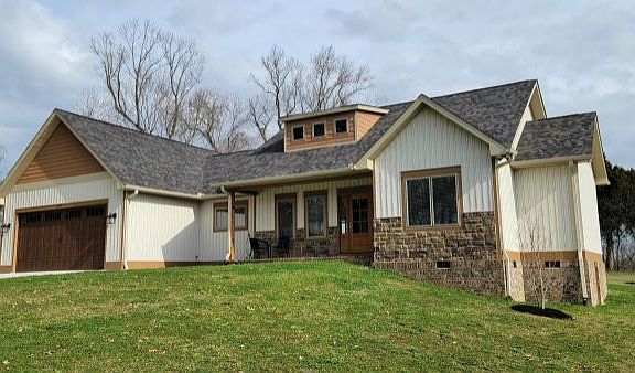 2nd image of 345 Beachwood Dr