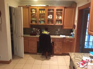 1490 Schoettler Rd, Chesterfield, MO 63017