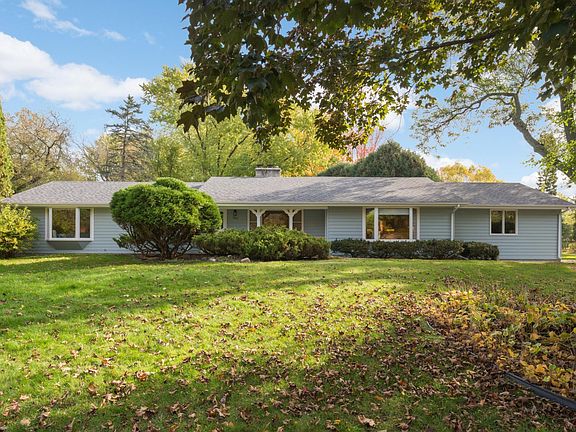 2nd image of 300 Kenmar Cir