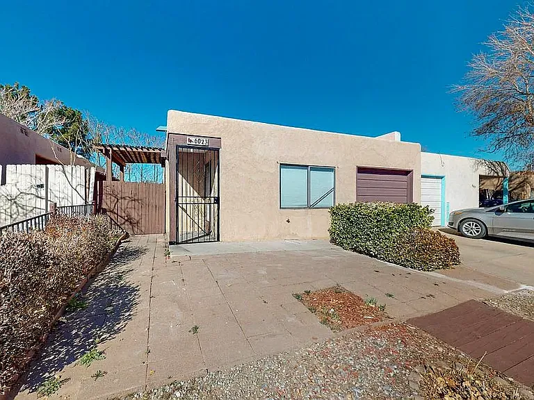 6023 Redlands Rd NW — Photo 3