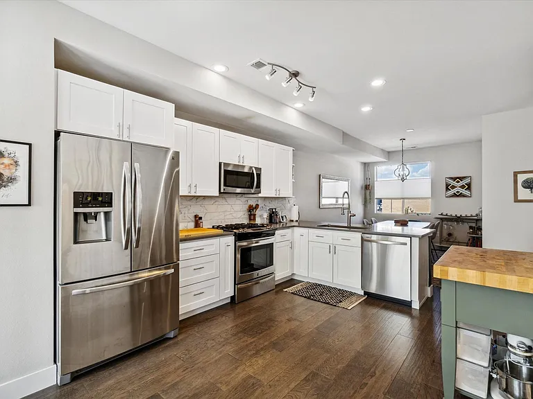 Another view of the kitchen