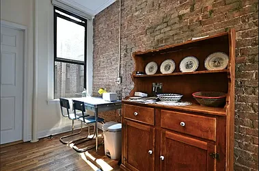 Rented by Nest Seekers International