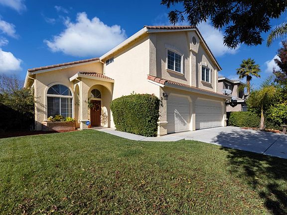 3rd image of 210 San Tropez Dr