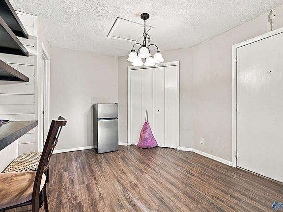 5th image of 2940 Hood Rd SW APT C
