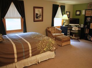 478 E Overlook Dr, Eastlake, OH