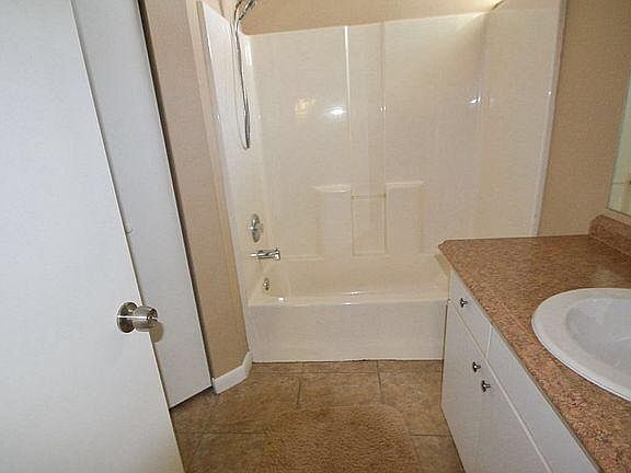 1st image of 1062 Lewis Ave #1062