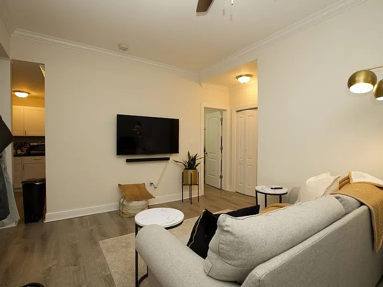 2129 N Dayton St #1G — Photo 10