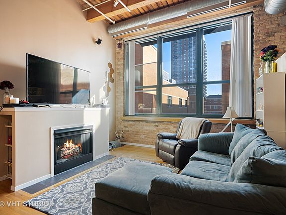 2nd image of 1727 S Indiana Ave APT 209