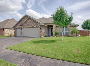 2432 NW 176th St, Edmond, OK 73012