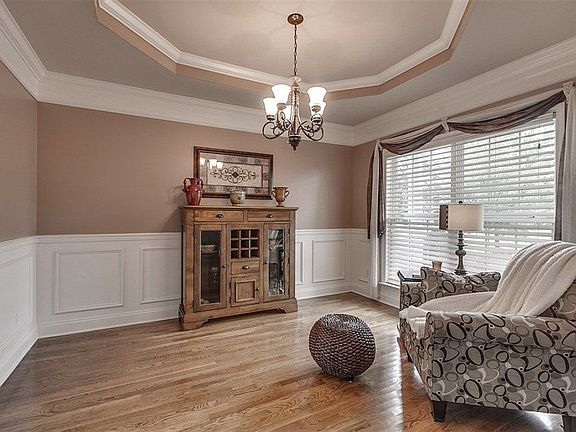 3rd image of 5344 Saint Ives Dr