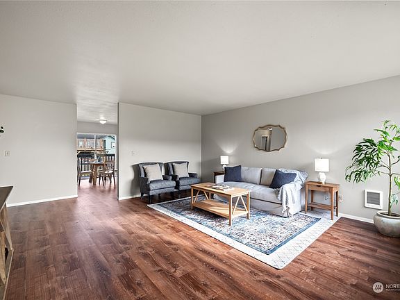 3rd image of 614 W Marion Street
