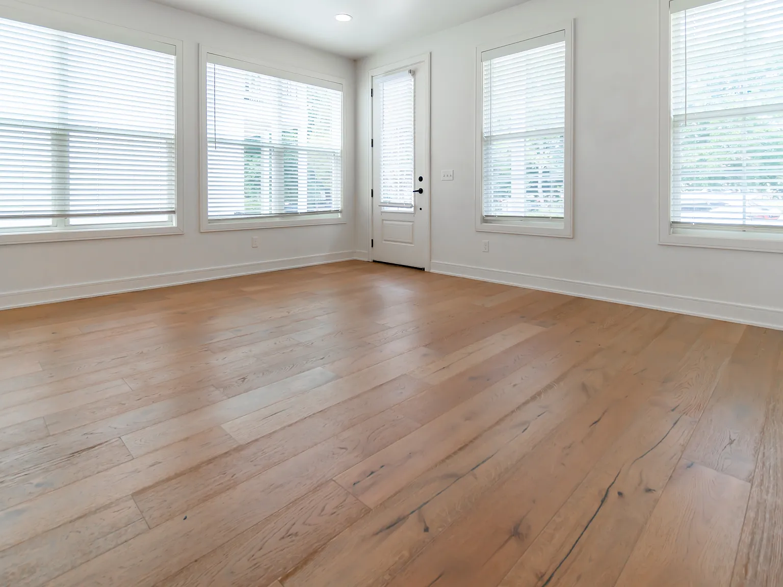 604 South Willow Avenue - 1 — Photo 4