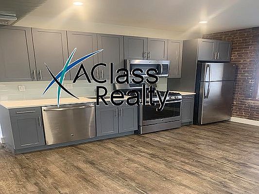 1st image of 26-20 Hoyt Ave S #2CC