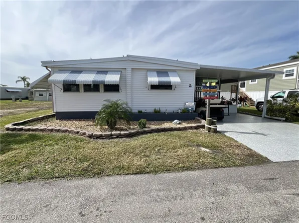 290 Valencia Dr, Fort Myers, FL 33905
