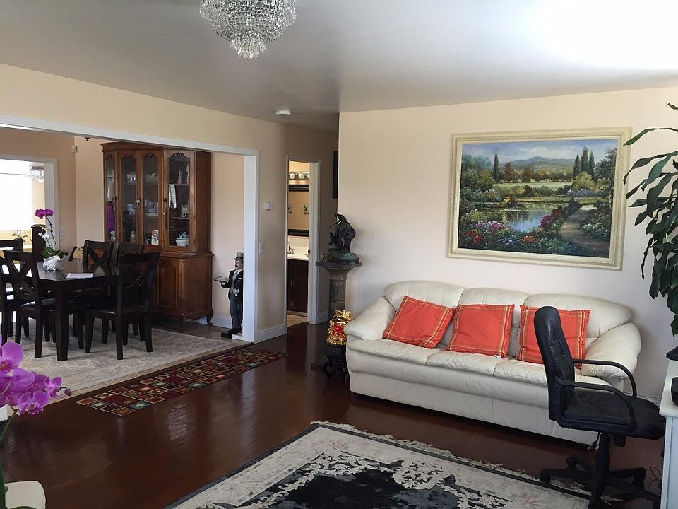 2nd image of 278 Weber Cir