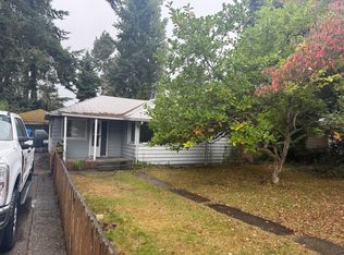 18035 10th Ave NE, Seattle, WA 98155