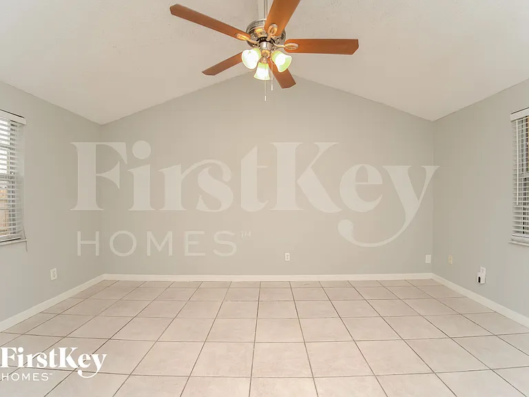 8509 Olympic Ct — Photo 2