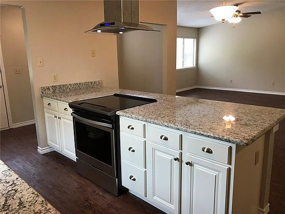 2nd image of 5732 Sea Breeze Ln