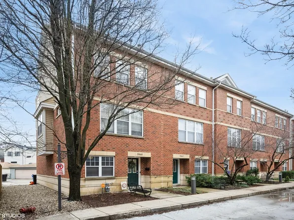 3860 N Milwaukee Ct #3860, Chicago, IL 60641