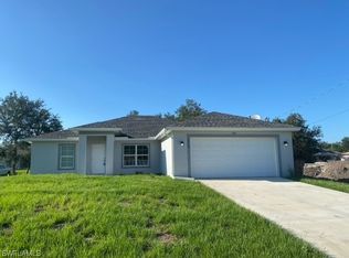 2914 43rd St SW, Lehigh Acres, FL 33976