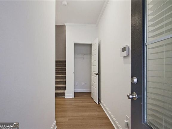 5th image of 872 Porter Ridge Ln #6