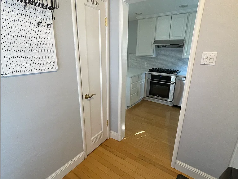2067 Jonathan Ave — Photo 14