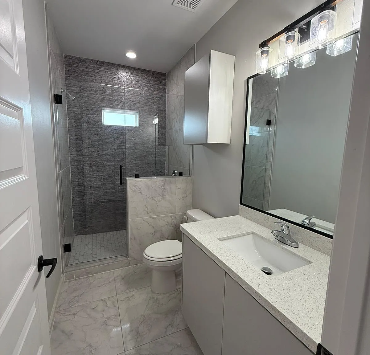 2 bed, 1000 sqft, $1,200 — Photo 4