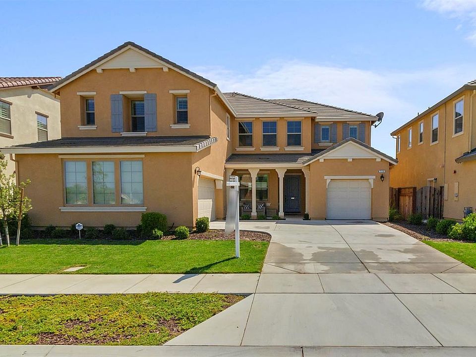1st image of 758 River Bend Dr