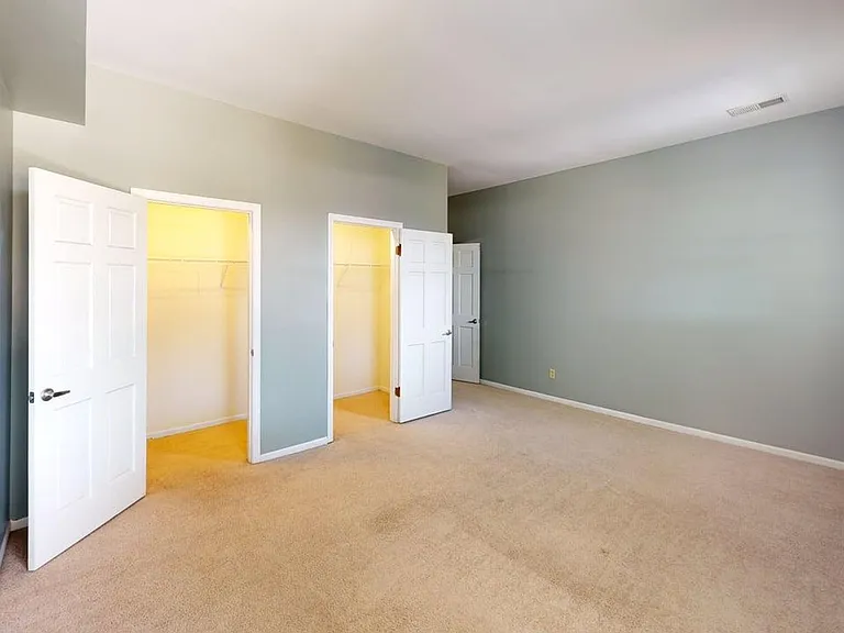 3861 McRee Ave — Photo 20