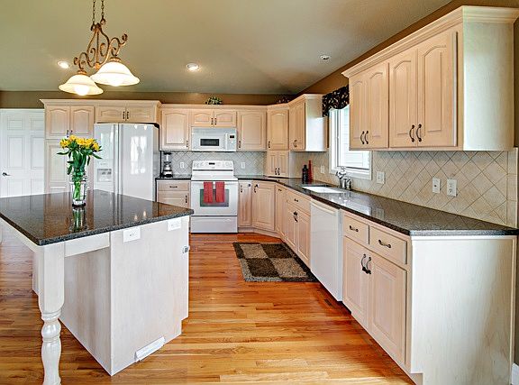 3rd image of 3704 Catalpa Cir