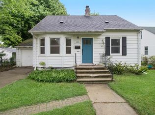 125 Valley Dr, Ypsilanti, MI