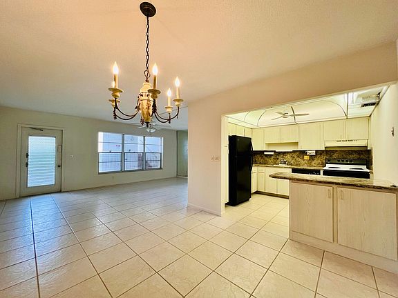 3rd image of 107 Wellington D