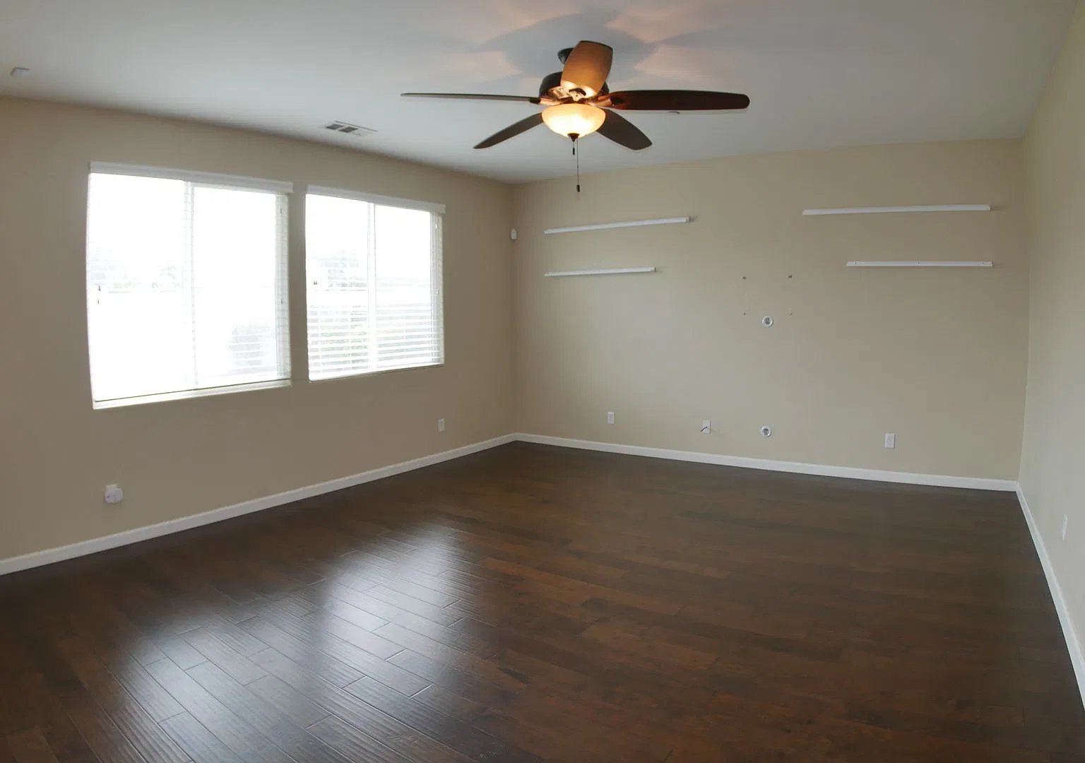 Coming Soon - Home For Rent — Photo 2